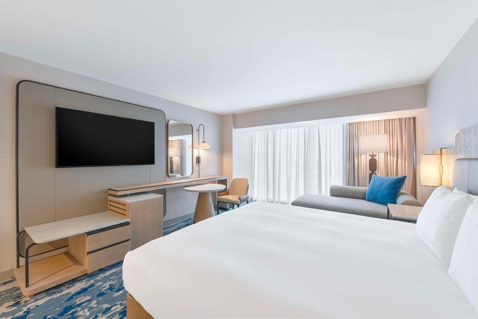 King Room One King Bed Mobility or Hearing Accessible